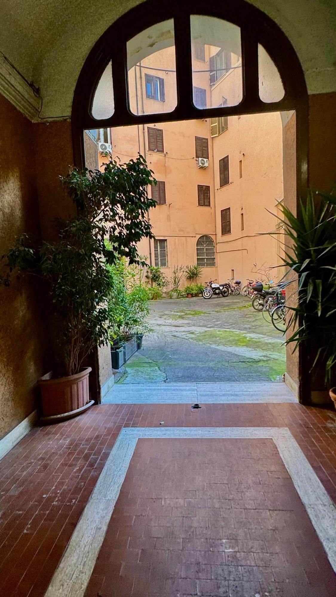 Vlad House, Close The Colosseum Roma Esterno foto